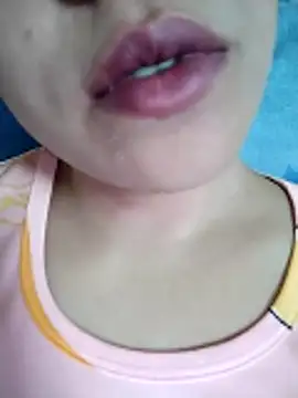 Snapshot of Anki-doll chatting on November 2025 05:40:02 AM Anki-doll online show from November 2025 05:40:02 AM