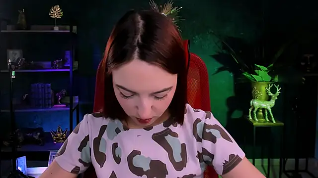 Snapshot of evanellson chatting on January 2026 09:14:02 AM evanellson online show from January 2026 09:14:02 AM