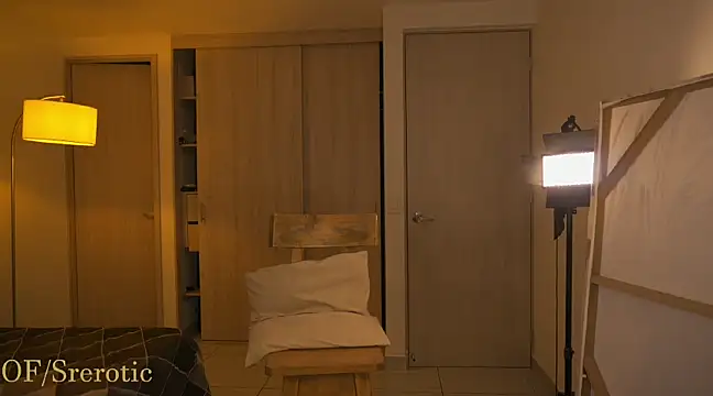  srerotic online show from March 2025 11:27:02 PM