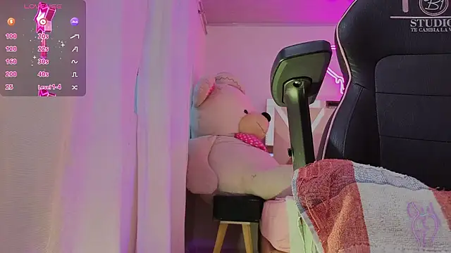 Laylafoxy tay online show from February 2026 11:38:02 AM