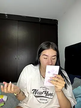 Im Valen Cute online show from December 2024 12:13:01 AM