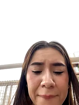 Im Valen Cute online show from November 2025 04:40:01 PM