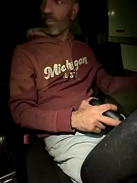 Snapshot of KBD85 chatting on October 2025 03:06:02 AM KBD85 online show from October 2025 03:06:02 AM