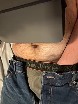 Snapshot of Dan8736 chatting on October 2025 10:48:02 PM Dan8736 online show from October 2025 10:48:02 PM