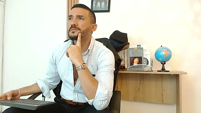 Reiko 85  online show from September 2025 02:39:02 PM