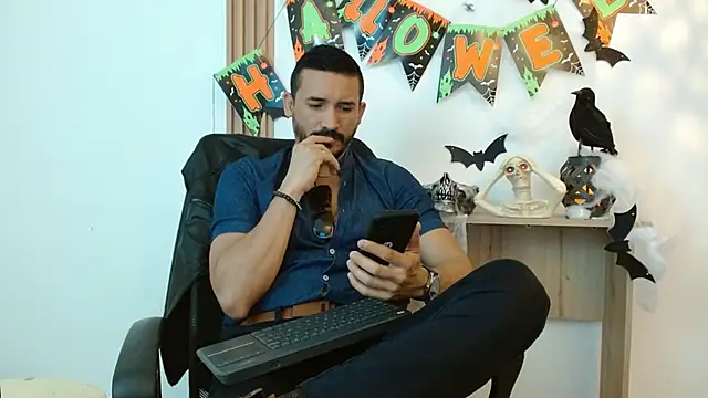 Reiko 85  online show from October 2025 02:49:01 PM