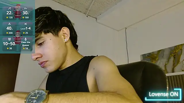 Dyla n18 online show from December 2025 07:42:01 PM