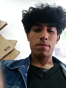 alexander32r online show from September 2025 07:59:01 PM