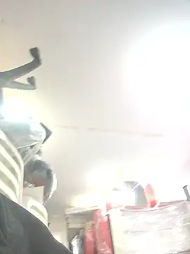 alexander32r online show from December 2025 03:07:01 PM