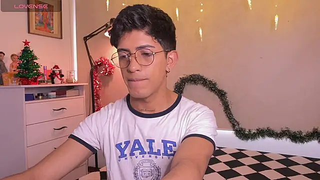 teobowny  online show from December 2025 06:47:02 PM