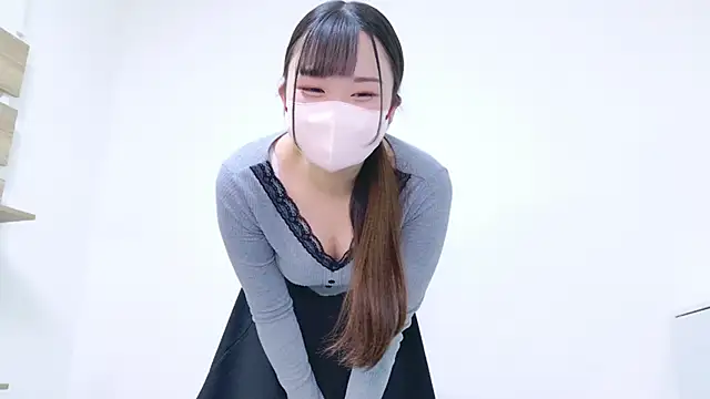 Snapshot of MAIKA_pyon chatting on December 2024 01:28:01 PM MAIKA pyon online show from December 2024 01:28:01 PM