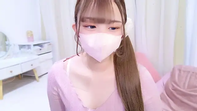 Snapshot of MAIKA_pyon chatting on September 2025 09:20:02 AM MAIKA pyon online show from September 2025 09:20:02 AM