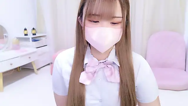 Snapshot of MAIKA_pyon chatting on October 2025 03:23:02 PM MAIKA pyon online show from October 2025 03:23:02 PM