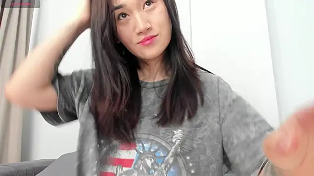 aenie online show from February 2025 05:00:01 AM