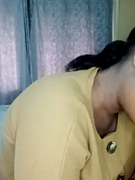 Snapshot of Luciouslips00 chatting on November 2025 07:30:01 AM Luciouslips00 online show from November 2025 07:30:01 AM