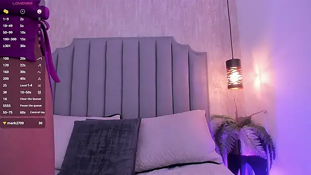 Snapshot of Alahia_Baiter chatting on March 2025 03:05:02 PM Alahia Baiter online show from March 2025 03:05:02 PM