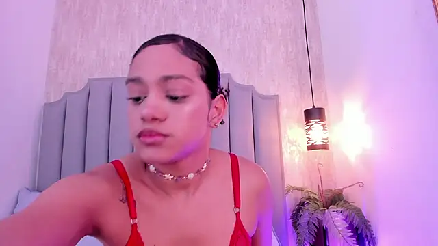 Snapshot of Alahia_Baiter chatting on March 2025 03:05:01 PM Alahia Baiter online show from March 2025 03:05:01 PM