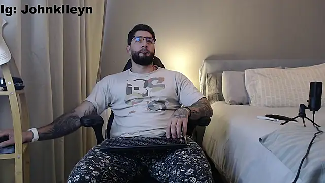jonhklleyn online show from July 2026 08:11:02 PM