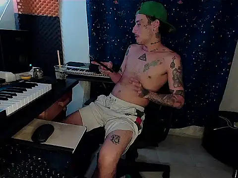 Snapshot of patrik_tattoo_ chatting on March 2025 01:53:02 AM patrik tattoo online show from March 2025 01:53:02 AM