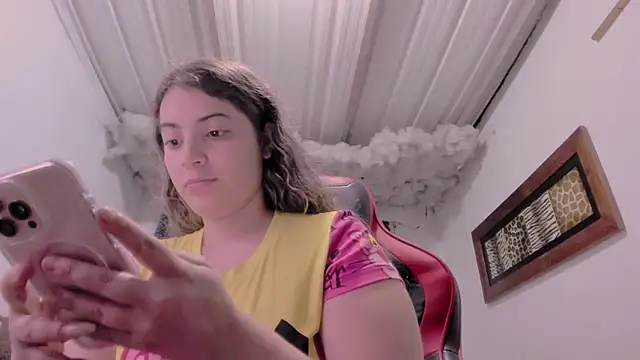 Snapshot of Lauu_G chatting on September 2025 02:39:02 AM Lauu G online show from September 2025 02:39:02 AM