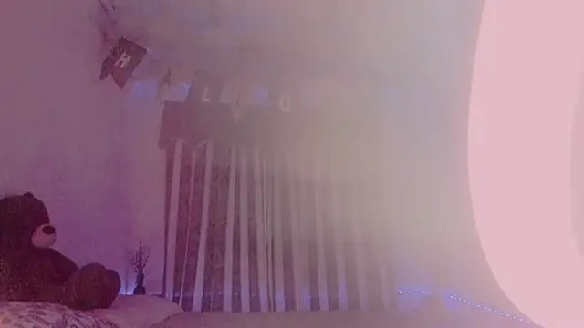 Snapshot of Lauu_G chatting on October 2025 03:05:02 AM Lauu G online show from October 2025 03:05:02 AM