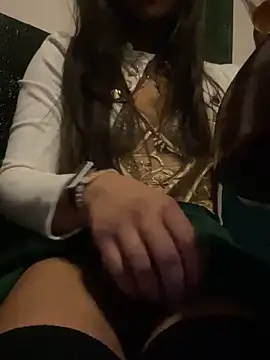 Snapshot of Jade_Zephyra chatting on December 2024 02:35:01 AM Jade Zephyra online show from December 2024 02:35:01 AM