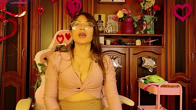 Snapshot of Jade_Zephyra chatting on February 2026 08:16:01 PM Jade Zephyra online show from February 2026 08:16:01 PM