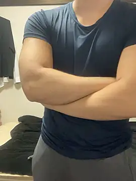 Snapshot of YU-KI00 chatting on October 2025 01:28:01 PM YU-KI00 online show from October 2025 01:28:01 PM