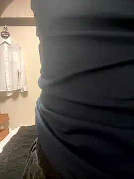 Snapshot of YU-KI00 chatting on November 2025 12:27:01 PM YU-KI00 online show from November 2025 12:27:01 PM