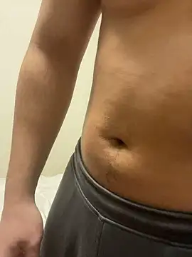 Snapshot of YU-KI00 chatting on December 2025 10:13:02 AM YU-KI00 online show from December 2025 10:13:02 AM