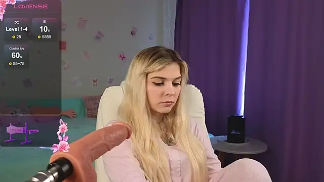 Snapshot of Kate_Legend chatting on September 2025 02:33:01 AM Kate Legend online show from September 2025 02:33:01 AM