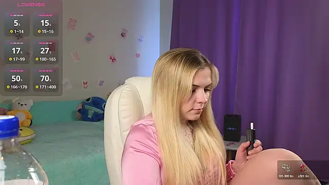 Kate Legend online show from April 2026 03:28:01 AM