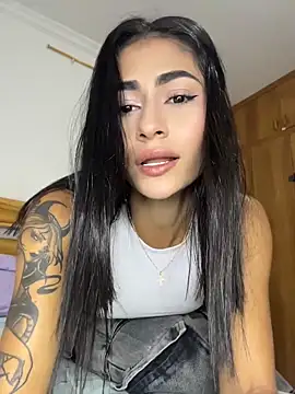 emilie xx  online show from May 2026 03:35:02 AM