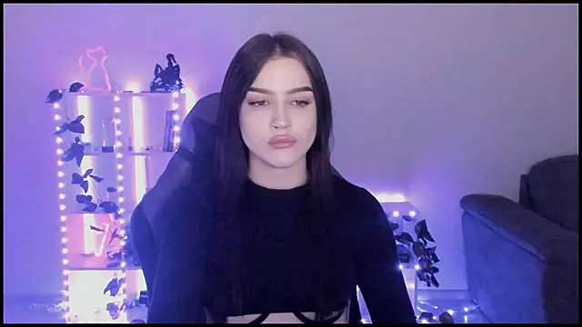 Melanie N online show from December 2024 02:22:01 PM