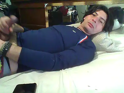 frank32love online show from February 2026 04:03:02 PM