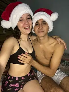 Snapshot of Jonlis01 chatting on December 2024 12:44:01 AM Jonlis01 online show from December 2024 12:44:01 AM