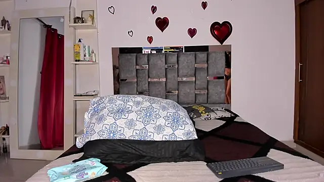 Snapshot of Carol_M8 chatting on March 2025 04:15:02 AM Carol M8 online show from March 2025 04:15:02 AM