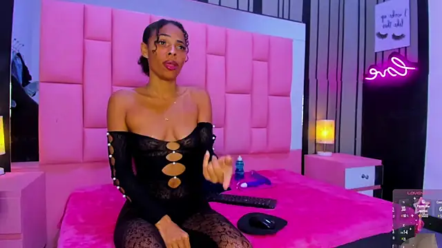 Brithanyslim online show from December 2024 08:07:02 PM