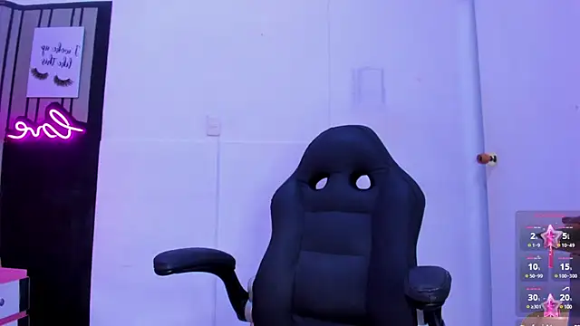 Brithanyslim online show from December 2024 11:10:02 PM