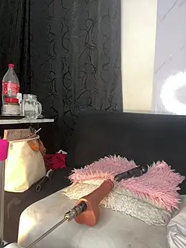 chiquimaturesexy online show from March 2026 09:00:02 PM