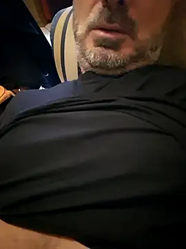 Snapshot of 1talianBeutifulCock chatting on November 2025 10:48:01 AM 1talianBeutifulCock online show from November 2025 10:48:01 AM