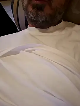 Snapshot of 1talianBeutifulCock chatting on November 2025 01:33:02 PM 1talianBeutifulCock online show from November 2025 01:33:02 PM