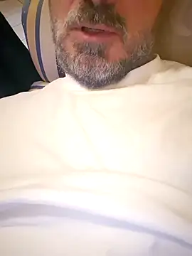 Snapshot of 1talianBeutifulCock chatting on November 2025 01:21:02 PM 1talianBeutifulCock online show from November 2025 01:21:02 PM