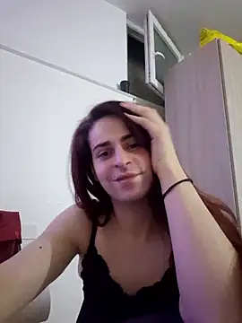 Snapshot of perla97 chatting on November 2025 09:30:02 PM perla97 online show from November 2025 09:30:02 PM