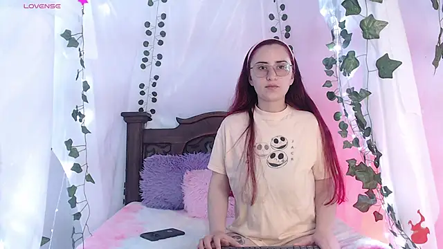 centaurigirl online show from March 2025 02:16:01 PM