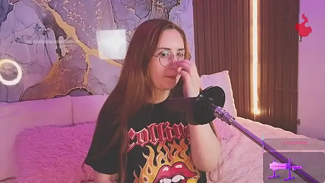 centaurigirl online show from June 2026 03:30:02 AM