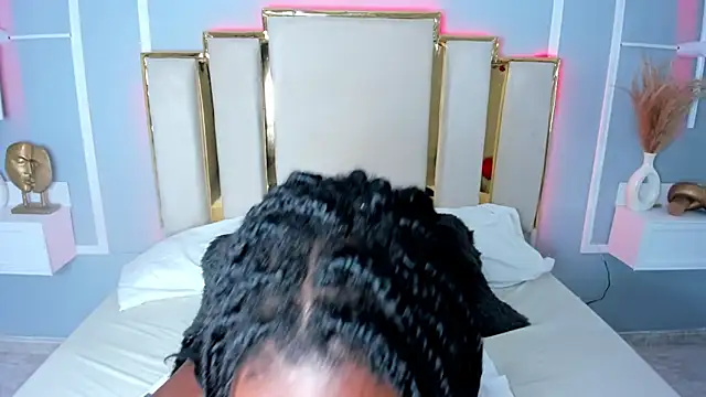 Roxxana-queen online show from January 2025 08:00:02 PM