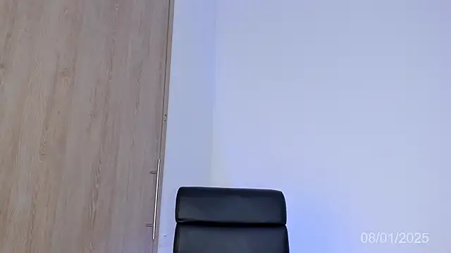 sarah pierce online show from January 2025 04:08:02 AM