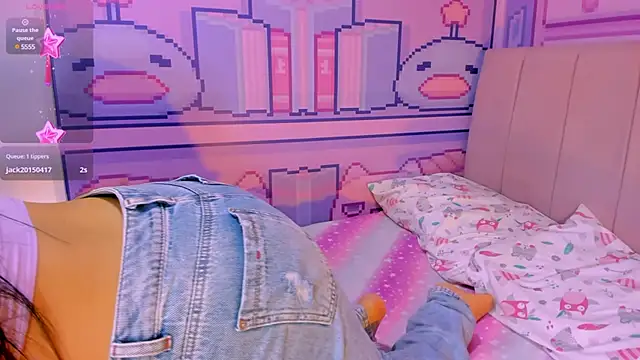  18alice online show from December 2024 02:41:02 AM