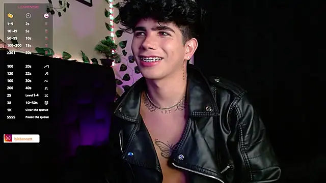 LyleBennett  online show from January 2025 10:29:02 AM